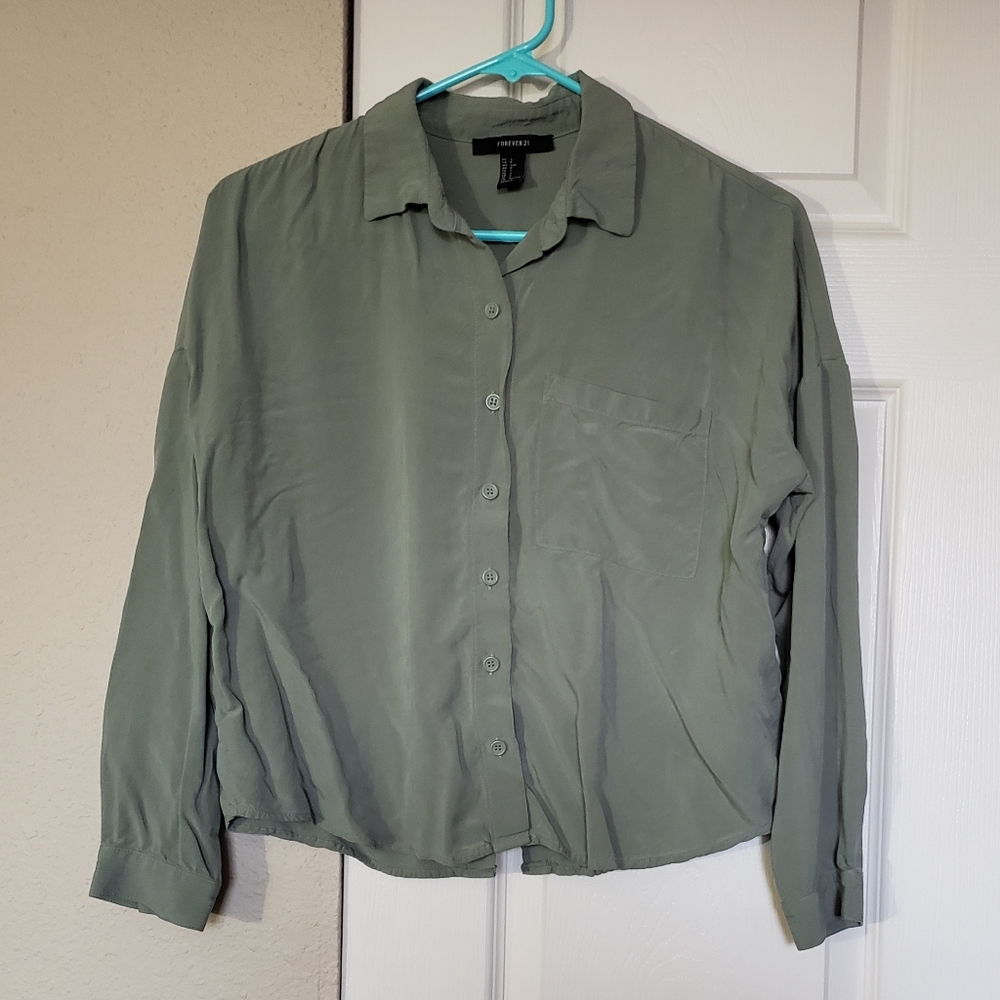 Split-back button down
